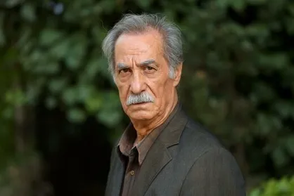 گوشی سرقت&zwnj;شده سیاوش طهمورث به وی بازگردانده شد +فیلم