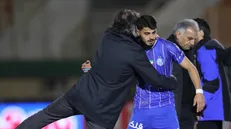 پاس پشت‌پا، ضربه به تیرک و یک شب بدون گلِ سحرخیزان