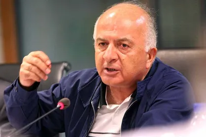 مجید مخدوم به عنوان استاد سرآمد بومی البرز در رشته محیط زیست معرفی شد