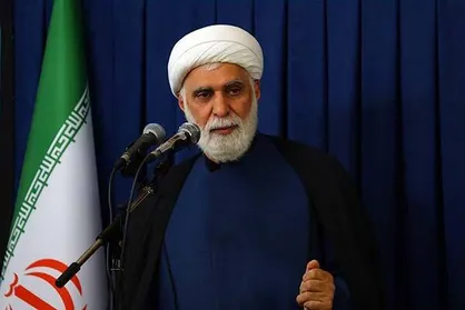 مطالبه امام جمعه کیش برای کنترل قیمت&zwnj;ها و بهبود کیفیت خدمات در بازار