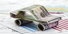 تهدید بازار ارز با آزادسازی واردات خودرو