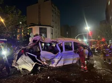 اورژانس استان تهران اعلام کرد: ۲۱ مصدوم و ۳ فوتی در پی تصادف مینی‌بوس با دو خودروی سواری