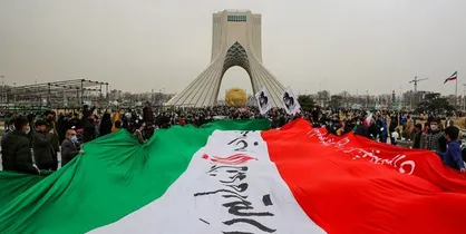 بازتاب 22 بهمن در رسانه&zwnj;های جهان / خبرگزاری فرانسه: ایرانی&zwnj;ها شعارِ &laquo;تا آخر ایستاده&zwnj;ایم&raquo; سردادند