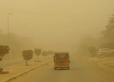 طوفان شن در عراق صدها نفر را راهی بیمارستان کرد