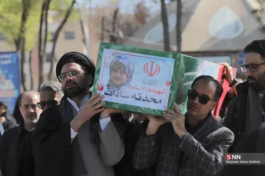تشیع پیکر دو خواهر شهید حملات آمریکایی و اسراییلی در اصفهان
