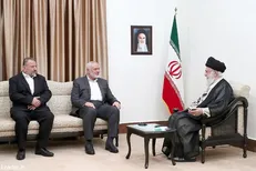 رهبرانقلاب: قضایای اخیر «جنین» بشارت دهنده پیروزی کامل فلسطین است / هنیه: همه همراه شما در قدس نماز به پا خواهیم داشت