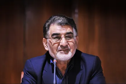مقایسه وزیر پیشین بازرگانی از سهم خدمات در تولید ناخالص داخلی ایران و جهان