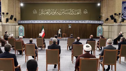 رهبر انقلاب: تنوع سلیقه&zwnj;ها در مناظرات پیدا بود/ ممکن است با برخی نظرات شورای نگهبان موافق نباشم اما بر اساس تکلیفشان عمل کردند/ رای باطله به معنی جدایی افراد از نظام نیست