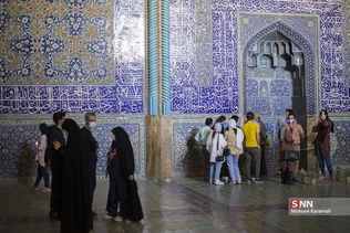 مسافران نوروزی در میدان امام اصفهان