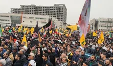 میدان شهدای مشهد مملو از عاشقان سید مقاومت/دانشجویان برای شهید نصرالله کفن پوشیدند+فیلم