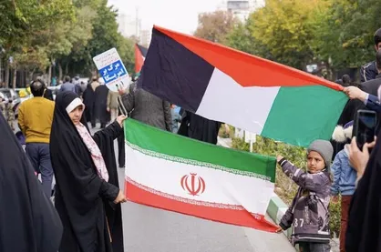 جمعه ضد صهیونیستیِ کرمان / حمایت مردم دیار حاج قاسم از مظلومان غزه