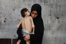 سخنگوی یونیسف: بیش از ۵ هزار کودک غزه طی دو هفته دچار سوء تغذیه شده‌اند