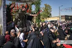 تشییع ۲ شهید حادثه تروریستی حرم شاهچراغ(ع)
پیکر مطهر شهدای حادثه تروریستی حرم شاهچراغ (ع) ساعت ۹ صبح چهارشنبه ۲۵ مرداد۱۴۰۲ از میدان شهدا تا حرم مطهر احمد بن موسی شاهچراغ (ع) شیراز تشییع شد.