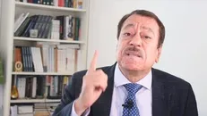 عطوان: مصیبت برادران کُرد این است که از تاریخ عبرت نمی‌گیرند/ دیدیم که ایالات متحده پشت دولت افغانستان را نیز خالی کرد