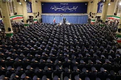 رهبر انقلاب: ۲۲ بهمن امسال مظهر اتحاد ملی و خنثی شدن راهبرد دشمن خواهد شد