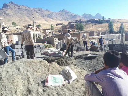 نوآوری در اردوی جهادی دانشگاه کردستان/ فیلم&zwnj;های جشنواره عمار برای اهالی روستا اکران شد