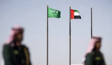 اقتصاددان آمریکایی: بهترین راه حل برای عربستان تسلیم شدن در برابر انصارالله است+فیلم