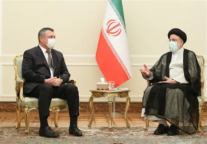 برقراری تعامل گسترده با همسایگان از اصول سیاست خارجی دولت است