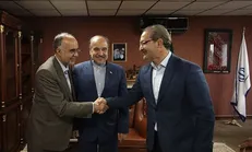 سلطانی‌فر: آقای حسینی می‌توانند منشا خدمات زیادی باشند/ با درایت از شرایط ویژه عبور می‌کنیم
