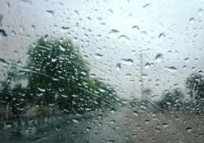 مناطق غربی کشور منتظر باران باشند+ فیلم
