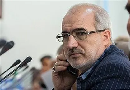 یک استقلالی و رییس سابق سازمان لیگ برای انتخابات فدراسیون فوتبال ثبت نام کردند