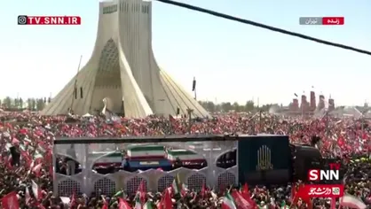 پیکر مطهر رهبر شهید انقلاب وارد میدان آزادی شد