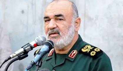 سرلشکر سلامی: &laquo;فتاح&raquo; صفحه حرکتش را در فضا به سادگی تغییر می&zwnj;دهد
