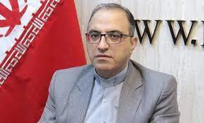 مسیحیان در کلیسا برای سردار سلیمانی مراسم یادبود گرفتند / روایتی از شیفتگی دو جوان ارمنی سوری به حاج قاسم + فیلم