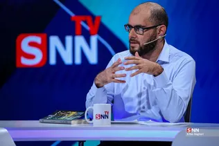 نویسنده