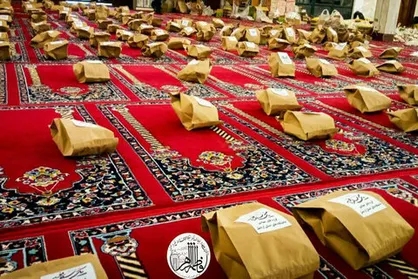 ۵۰۰ بسته افطاری ساده بین خانواده&zwnj;های نیازمند شهرستان اردبیل توزیع شد