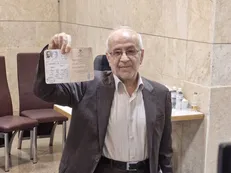 سبحانی: رونق و توسعه اقتصادی باید محقق شود