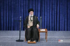 رهبر انقلاب: کشور ما علناً مقابل چاقوکش‌های بین‌المللی سینه سپر کرده و جبهه مقاومت را پدید آورده است + فیلم
