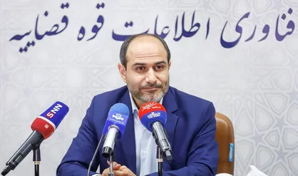 فناوری&zwnj;های نوین اجرای سند تحول و خدمت به مردم را سرعت داده است