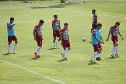 تیم امید در اندونزی کنسرو خورد