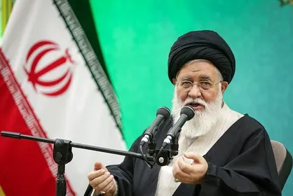 آیت&zwnj;الله علم&zwnj;الهدی: از گذشته عبرت بگیریم و به درستی تصمیم بگیریم/ دینداری معیاری ارزشمند برای پذیرش مسئولیت