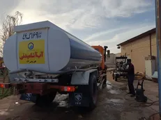 ارسال ۲ تانکر آب از قم به یزد
