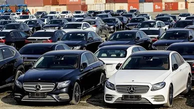واردات خودروهای لوکس از مناطق آزاد
