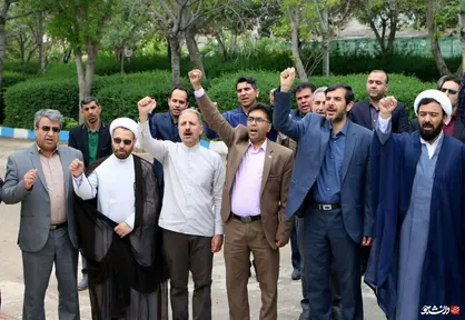 تصویب برجام در مجلس خیانتی به مردم بود/ لطفا به جای اعتماد به اروپا به جوانان کشورتان اعتماد کنید
