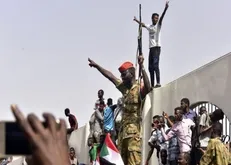 اتحادیه آفریقا سودان را به لغو عضویت تهدید کرد