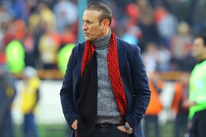 گل&zwnj;محمدی: دربی انرژی زیادی از ما گرفت/ چرا اشتباهات VAR فقط به ضرر پرسپولیس بود؟
