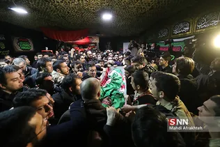 وداع با پیکر شهید محمد حسین حدادیان