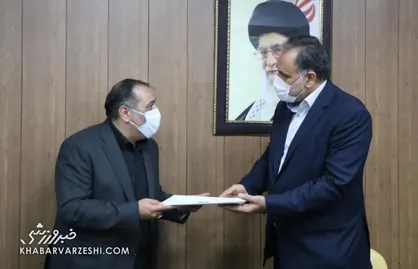 عکس| جدایی از استقلال هم مددی را از فوتبال دور نکرد/ مدیرعامل سابق؛ مدیر ورزشگاه خانگی استقلال شد!