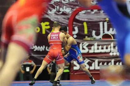 قهرمان جهان و المپیک آماده حضور در لیگ برتر کشتی آزاد