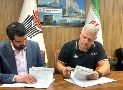 تمدید قرارداد مونولوپولوس با تیم ملی بسکتبال ایران تا ۲۰۲۸