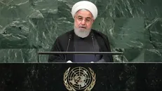مدعیان حمایت زیرپای روحانی را در آستانه سخنرانی خالی کردند