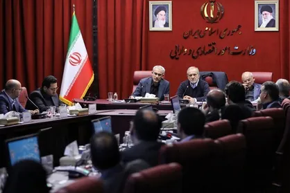 پیگیری مطالبات اصناف/کنترل بازار و جلوگیری از احتکار/اطلاع&zwnj;رسانی دقیق و شفاف
