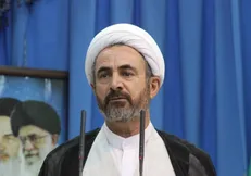 نخبگان و فعالان سیاسی و اجتماعی پاکدست در انتخابات ثبت‌نام کنند