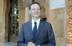 دیدار مشاور ماکرون با شمخانی و ظریف