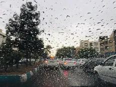 بارش باران در اغلب مناطق کشور ادامه دارد/ کاهش دما در نوار شمالی