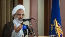 نماینده، ولی فقیه در سپاه: رئیس جمهوری می‌خواهیم که مانند حاج قاسم سلیمانی سرباز ولایت باشد /دشمنان مرگ تدریجی خود را با انقلاب اسلامی قطعی می‌بینند